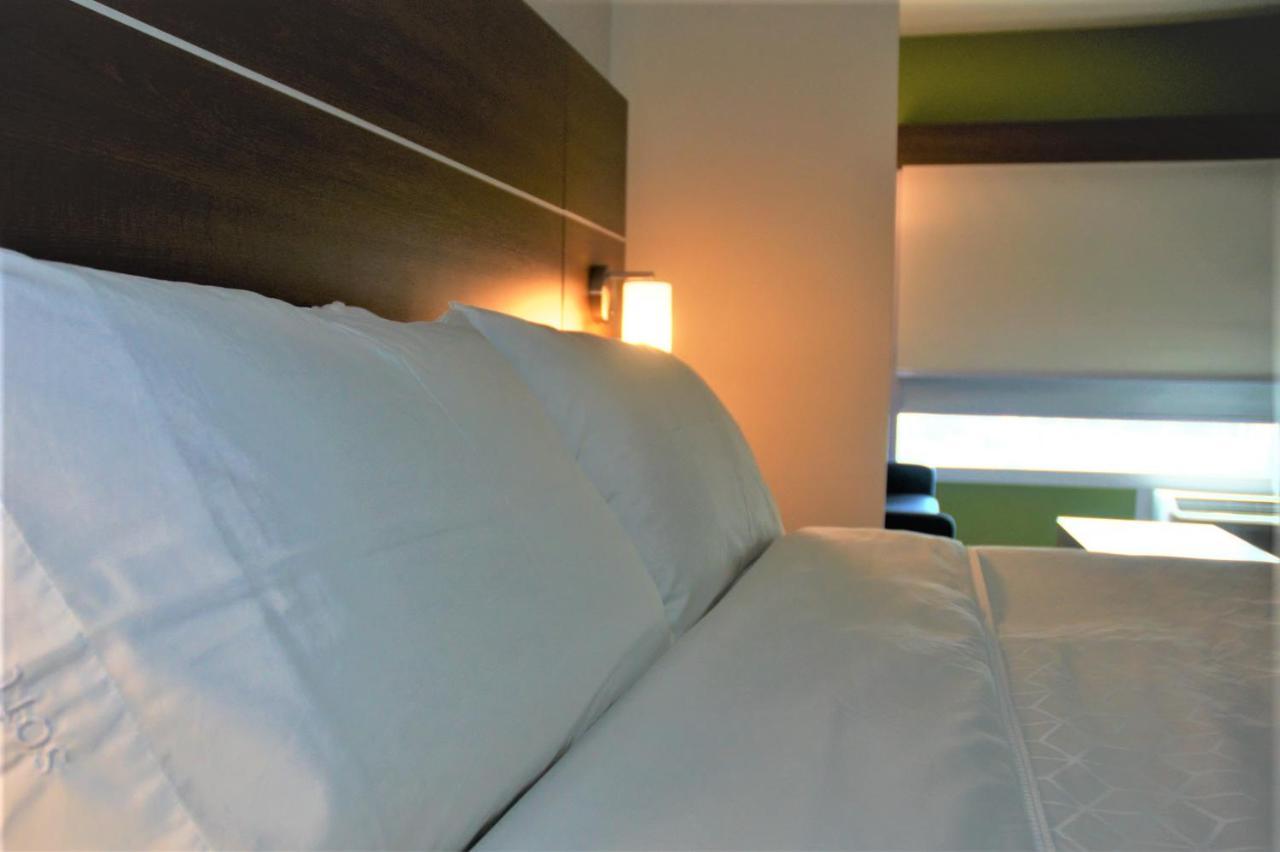 Holiday Inn Express & Suites - Edmonton Sw - Windermere By Ihg Bagian luar foto