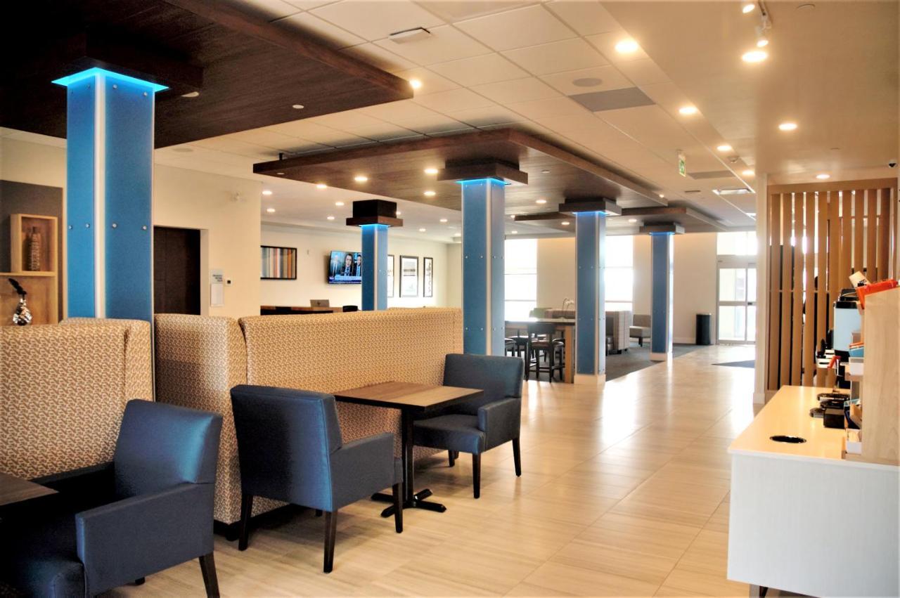 Holiday Inn Express & Suites - Edmonton Sw - Windermere By Ihg Bagian luar foto
