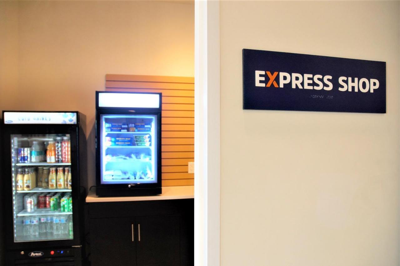 Holiday Inn Express & Suites - Edmonton Sw - Windermere By Ihg Bagian luar foto